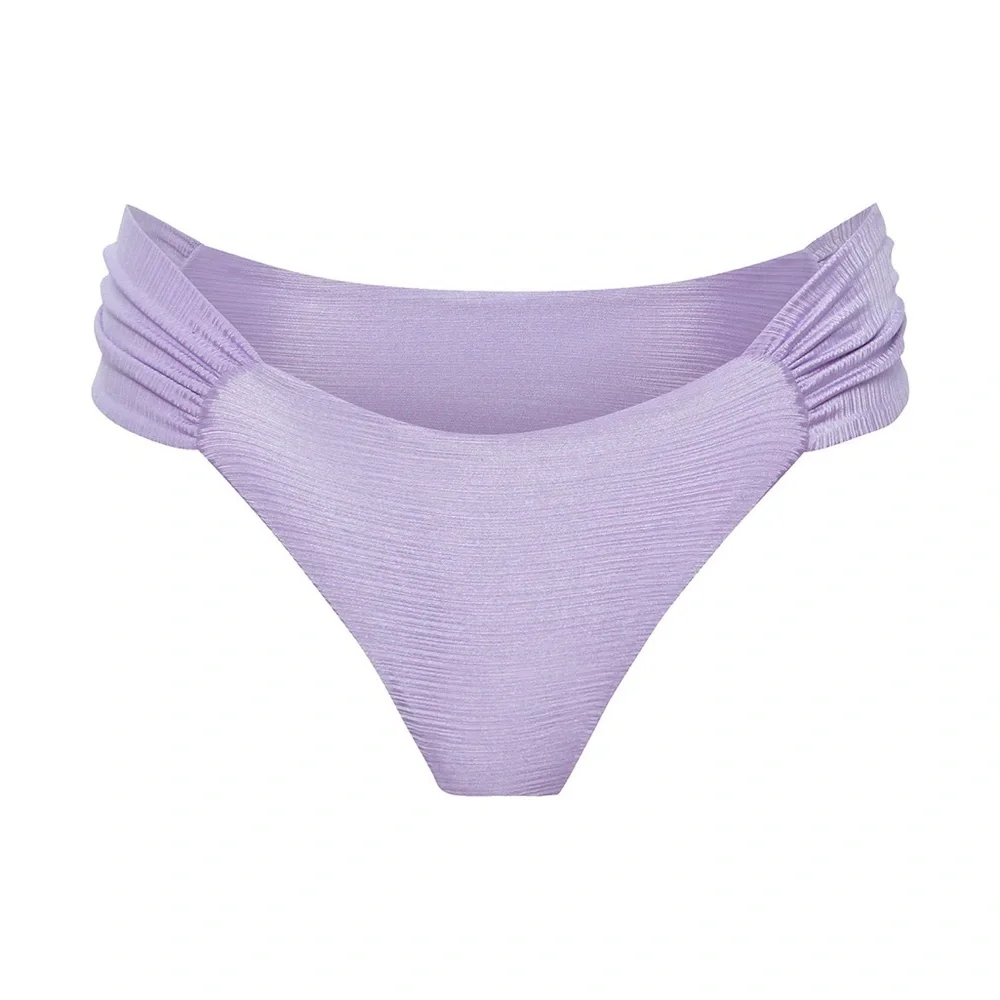 Elegant Lavender Bikini Set - Picture 3 of 4